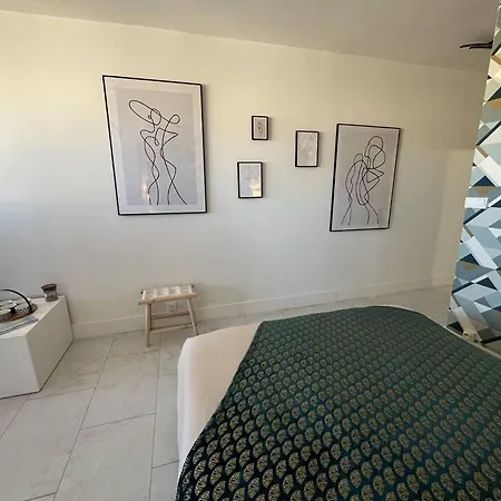 Studio Renove Avec Parking Et Climatisation Pour 2 Personnes - Fr-1-749-71 Daire Agde