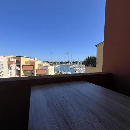 Studio Renove Avec Parking Et Climatisation Pour 2 Personnes - Fr-1-749-71 Apartament *